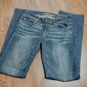 AMERICAN EAGLE FLARED JEANS